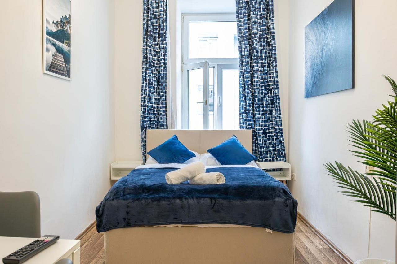 Modern Comforts: Chic Studio Apt Centrally Located ウィーン エクステリア 写真